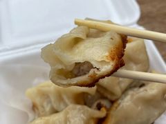 -黄阿姨锅贴大王(万航渡路店)