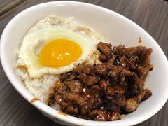 劲辣牛肉煎蛋饭-新记餐厅(香槟大厦店)