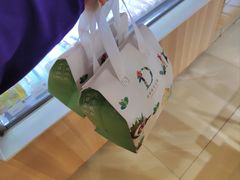 -顶东面包花园·生日蛋糕(世博店)