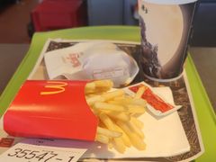 -麦当劳(假日广场店)