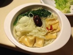 -滇釜火锅·能喝汤的火锅(车公庄店)