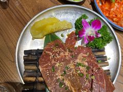 -明洞阿姨·韩式酱蟹烤肉·创意料理(三元桥店)