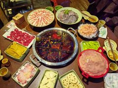-巴倒烫陆派火锅山庄(南山总店)