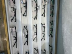 -天空之镜眼镜店蔡司依视路授权店(天通苑店)