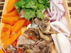 手抓羊肉-新疆伊宁远征餐厅