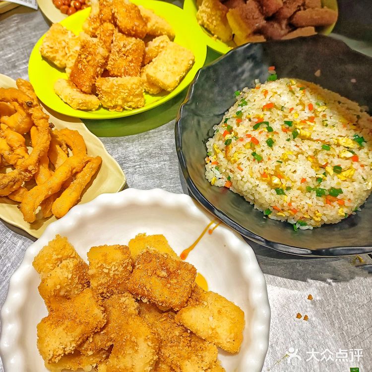 美食日记|漫画里的高颜值重庆火锅店  