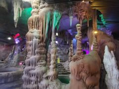 -泉城欧乐堡戏水湾艺术养生温泉