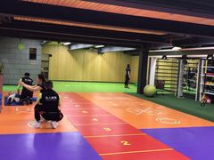 -中健健身(翡翠郡店)