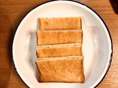 咖椰吐司-HELLO 27 意面·沙拉·帕尼尼