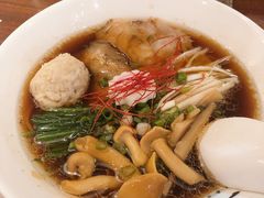 东京酱油白玉拉面-一豚轩·烧鸟·豚骨拉面(五四路店)