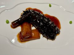 葱烧海参配乌米菌-鲁采LU STYLE(新天地店)