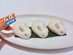 牛奶小白兔-香港龙凤楼(陆家嘴中心店)