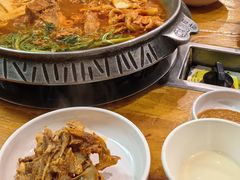 -喇喇排骨火锅·传统韩式脊骨汤(望京西园总店)