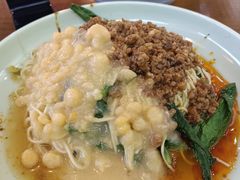 -阿依娘镇店豌杂面(三峡广场店)