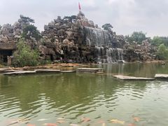 -雪山彩虹谷景区