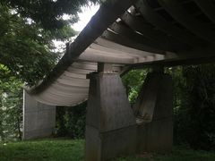 -亨德森波浪桥