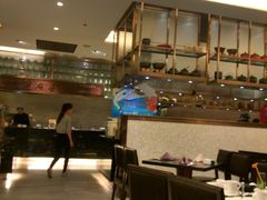 -东方红海鲜百汇(国际大厦店)