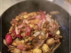 -胡须佬鸡煲四季火锅店(石厦西村直营店)