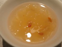 银耳汤-鲜潭蒸汽石锅鱼(五道口购物中心店)