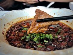 水煮牛肉-尘香•传统川菜(创汇首座店)