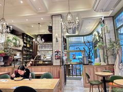 -玛格萝妮比萨屋(四平店)