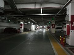 -万象城-停车场