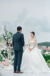 -莫小姐婚纱