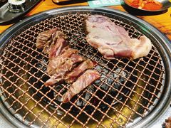 -唯成•韩国炭火烤肉 유성고기