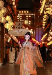 -支流映画摄影·汉服妆造跟拍(本宫来了银泰店)