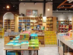 -新华书店(印象城店)