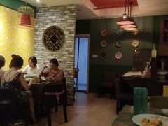 -蘑菇私房菜小馆(杨家坪西城天街店)