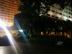 -曼谷湄南河畔华美达广场酒店