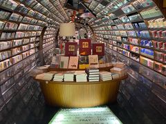 -钟书阁(珍园店)