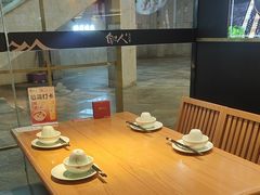 -自己人·宜昌菜(水悦城店)
