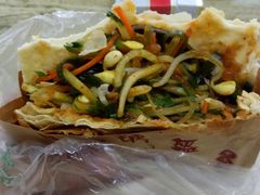 锅盔夹三丝-小陈方酥锅盔(古城总店)