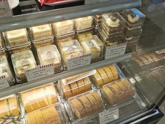 -红宝石·鲜奶小方·海派西点房(丰庄店)