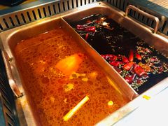 -老牌坊云南鱼豆花火锅(嵩山店)