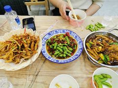 -江城燕子大排档(江汉路步行街店)