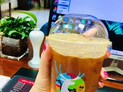 菠萝的海瑞纳冰-瑞幸咖啡(蔚蓝国际店)