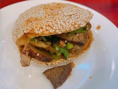 烧饼夹肉-护国寺小吃(新街口店)