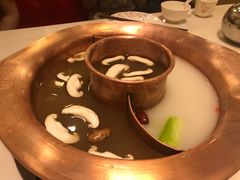 -滇釜火锅·能喝汤的火锅(车公庄店)