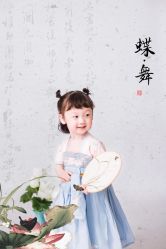 -熊猫叔叔高端儿童摄影(清江商场店)