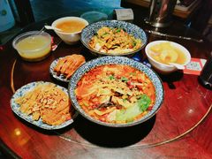 -粉家柳州螺蛳粉(杨宅路店)