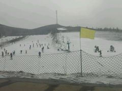 -秦皇古道滑雪场