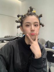 -ON STAR SALON