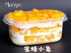 -蜜蜂小象·榴莲千层蛋糕(时代汇11栋店)