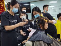 -首脑美容美发化妆美甲培训学校(龙岗校区)