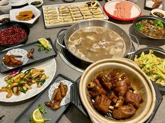 -郑猛记石岐鸽主题餐厅(长江店)