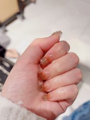 -悦指间美甲美睫
