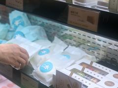 -罗森尼娜(德思勤店)